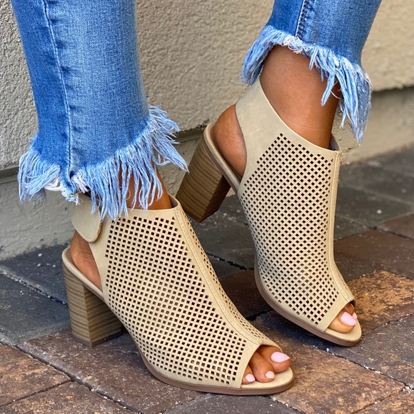 Chic Perforated Peep Toe Velcro Ankle Strap Bootie - Picture 3 of 12